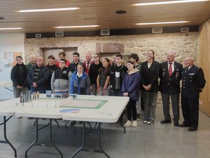 "Explique-moi une cérémonie" : une première formation de jeunes porte-drapeaux en Aveyron