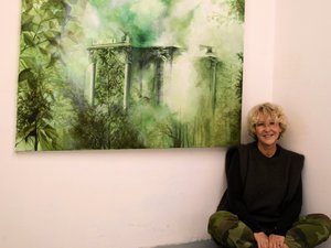 "Avec un brin de nostalgie", Marianne Alliot recouvre des couleurs à la galerie Réplique de Rodez