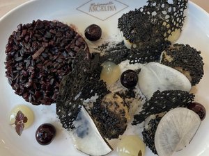 Soulages, une autre lumière sur son oeuvre avec une "variation chocolatée d'intensité" dans ce musée de Paris