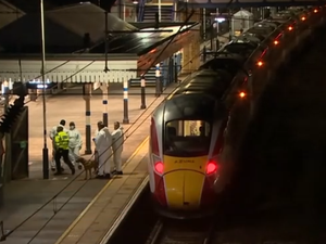 "Le diable ne va pas gagner" : il avait déjà fait trois attaques au couteau avant de poignarder 10 personnes dans un train à destination de Londres,