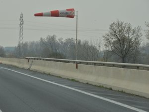 CARTE. Météo : vent d'Autan ou vent qui rend fou, neuf départements du Sud de la France en vigilance jaune ce mercredi, où les rafales les plus fortes vont-elles soufflées ?