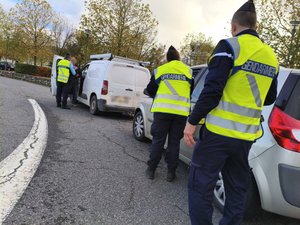 "Nous souhaitons marquer les esprits, c'est de la pédagogie utile" : une seconde chance offerte aux délinquants routiers en Aveyron
