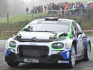 Rallye auto : Ayrton Lechartier réalise la passe de trois à Rignac en s'imposant dans la dernière spéciale