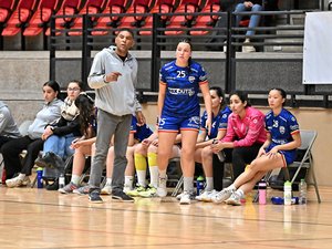 Handball : pour leur entraîneur Jean-Yves Couffe, les Rocettes ont "une grosse marge de progression"