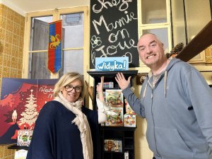 "On voulait une décoration vintage" : une salle pour tester et choisir le jeu idéal pour Noël, dans cette ville de l'Aveyron