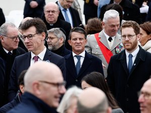 13-Novembre : "Le lendemain, c'était insoutenable, les familles apprenaient parfois le décès d'un proche", Premier ministre au moment des attentats, Manuel Valls raconte