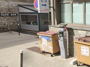Dans les rues de cette ville, on paie son stationnement à distance... plus 15 % pour les "frais de service" de l'application