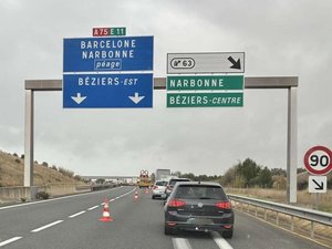La septuagénaire roule vite et à contresens sur l'autoroute A75 et percute une voiture qui arrivait en face
