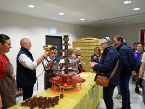 VIDÉO. "Chaque année, on bat notre record de fréquentation !" À Rodez, le salon du chocolat réunit petits et grands pour la bonne cause