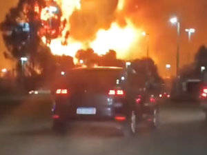VIDÉOS. Les images "au plus près" de l'énorme explosion à Buenos Aires qui a détruit 5 usines, un bilan humain quasi miraculeux