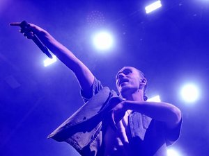 Elle croit vivre une histoire d'amour avec Pierre Garnier sur Facebook, lui envoie 7 000 euros et coupe les ponts avec sa famille