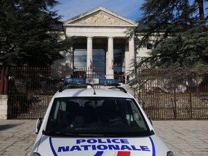 Bébé secoué, fracture du crâne à trois mois, syndrome de Münchhausen : une mère de famille aveyronnaise condamnée par la justice