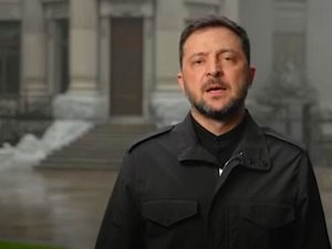 Guerre en Ukraine : entre la guerre contre la Russie et le plan de paix américain, Volodimir Zelensky est pris entre deux feux