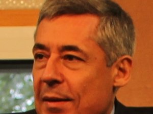 Que vient faire l'ex-conseiller spécial de Nicolas Sarkozy, Henri Guaino, en Aveyron ce jeudi 27 novembre ?