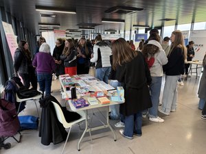VIDÉO. "C'est important que les professionnels soient en mesure d'informer les victimes" : à Rodez, un village de prévention pour mieux accompagner