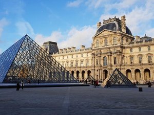 Cambriolage du Louvre : quatre nouvelles personnes interpellées, les précieux bijoux restent introuvables