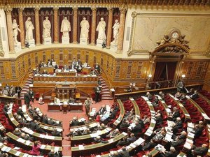 "Il y a zéro chance qu'il y ait un accord" : le Sénat s'oppose à la suspension de la réforme des retraites