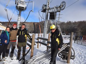 "Nous avons ouvert neuf jours la saison dernière" : la station de Brameloup en Aveyron fin prête en Aveyron... en attendant l'or blanc