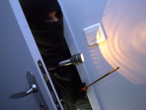 Ils sont en hausse à l'approche de Noël et n'épargnent pas l'Aveyron : face aux cambriolages, la gendarmerie appelle à la prudence