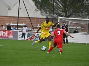 Football : "Je sais que j'aurai ma chance", le défenseur Dylan Vangi veut profiter de la Coupe de France pour se faire une place à Rodez
