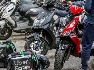 "La demande est présente dans ces communes de 10 à 20000 habitants" : voilà pourquoi Uber Eats s'installe désormais dans cette ville de l'Aveyron