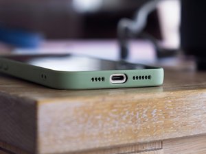 La messagerie WhatsApp vit-elle ses dernières heures en Russie ? Une application baptisée "Max" pourrait bien la remplacer