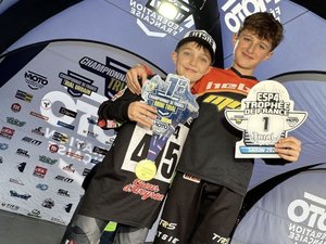 "Dès qu'ils ont pu tenir sur une moto, on a su qu'ils avaient ça dans le sang" : les frères Daures, jeunes prodiges du trial en Aveyron