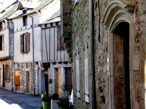 Le rendre vivant, esthétique voire utopique : ce Plus beau village de France en Aveyron ouvre une vaste réflexion autour de son habitat