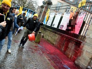 VIDÉO. "La limite a été franchie" : à Rodez, les agriculteurs vent debout contre la gestion par l'État de la dermatose nodulaire contagieuse