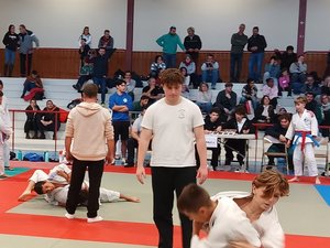 "Tensions", "turbulences" : pourquoi onze responsables claquent-ils la porte du bureau de ce club de judo de l'Aveyron ?