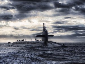 Des drones survolent une base française de sous-marins nucléaires