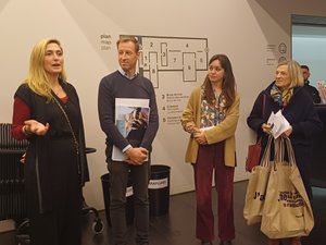 Julie Gayet sur l'exposition au musée Soulages de Rodez consacrée à Agnès Varda : "C'est bien elle !"