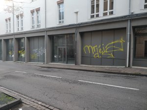 Il taguait les bâtiments et les véhicules depuis plusieurs jours à Rodez : le suspect possédait une centaine de bombes de peinture chez lui