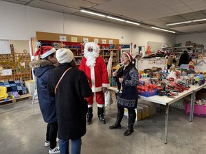 VIDÉO. "On veut que chacun puisse avoir les meilleures fêtes possibles" : un Noël sous le signe de la solidarité aux Restos du CSur de l'Aveyron