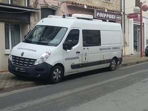 Pourquoi des gendarmes et des techniciens de l'identification criminelle sont-ils à Capdenac-Gare ?