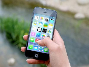 Quand ce numéro s'affiche sur votre téléphone, attention il s'agit d'une arnaque : un arnaqueur se fait passer pour un faux gendarme ou policier en Aveyron