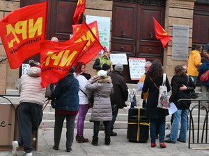 Pancarte "mACABre" : deux femmes jugées à Millau après une manifestation contre la mort de Nahel