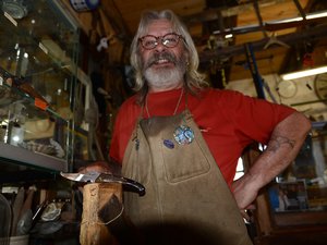 Le "najac", un couteau de l'Aveyron qui traverse le temps, jusqu'au sapin de Noël