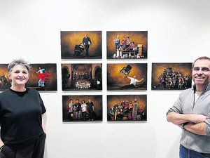 VIDÉO. "Tous ont joué le jeu" : voici comment Yann Arthus-Bertrand expose les Aveyronnais dans ce musée