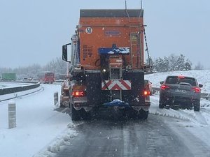 Neige et crues en Aveyron : 25 blessés légers, plus de 80 interventions et 500 appels, routes toujours coupées cette nuit, le bilan des secours
