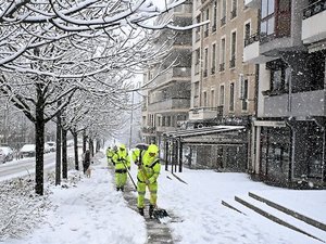 Neige et crues : l'Hérault toujours en rouge, la vigilance orange se poursuit mardi matin pour l'Aveyron, le Tarn et la Lozère