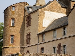 La campagne de dons est ouverte : la Fondation du patrimoine donne un coup de pouce à cette commune de l'Aveyron pour qu'elle restaure son château