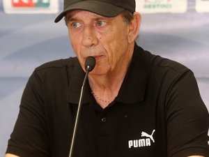 Mort de Jean-Louis Gasset : l'iconique entraîneur français s'est éteint ce vendredi à 72 ans