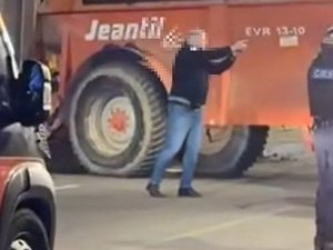 Dermatose nodulaire contagieuse : sortie d'arme des policiers, réactions des agriculteurs... vives tensions lors d'une manifestation, dans le Gers