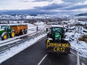 Dermatose nodulaire : le blocage des agriculteurs sur l'A75 maintenu a minima jusqu'au 5 janvier ?