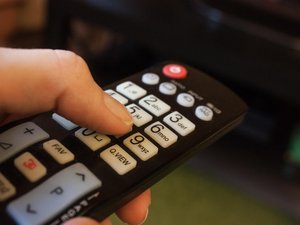 "Il l'a flinguée" : interrogé sur l'émission "Questions pour un champion", Julien Lepers n'a pas épargné son successeur...