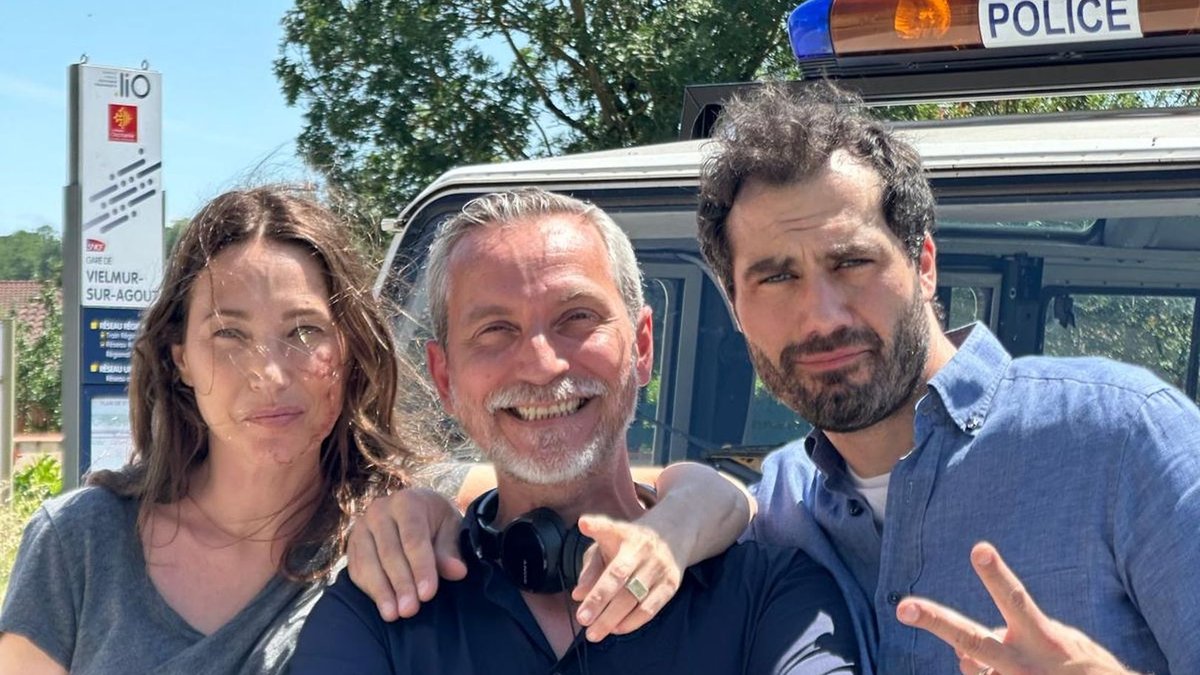 "Le plus gros score de France 2 depuis la création de sa plateforme de streaming" : après "Surface", le tournage d’un nouveau roman d’Olivier Norek va débuter en Irlande pour Netflix