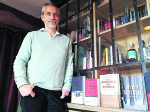 Prix, notoriété, adaptations : l'auteur aveyronnais Olivier Norek dans le tourbillon du succès