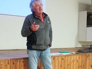 Démocratie participative en Aveyron : ex-élu dans le Tarn, Bernard Holderlé est intervenu à Condom-d'Aubrac