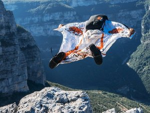 L'incroyable sauvetage d'un base-jumper en Aveyron : il était suspendu à un arbre par -9°C !
